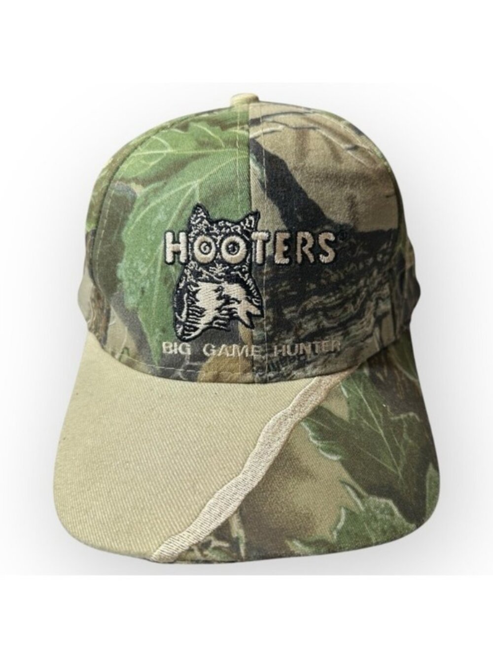 Vintage Hooters Camouflage Logo Big Game Hunter Baseball Cap